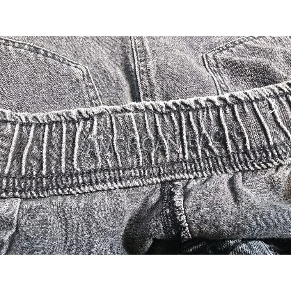 American Eagle Women's Denim Shorts Mom‎ Short  4 Black  Stretch Waist Ruffled